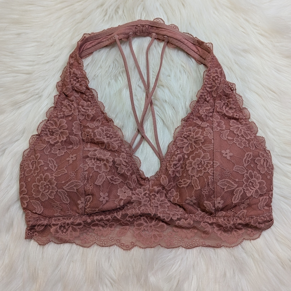Gilly Hicks by Hollister Floral Lace Halter Bralette in Size Medium